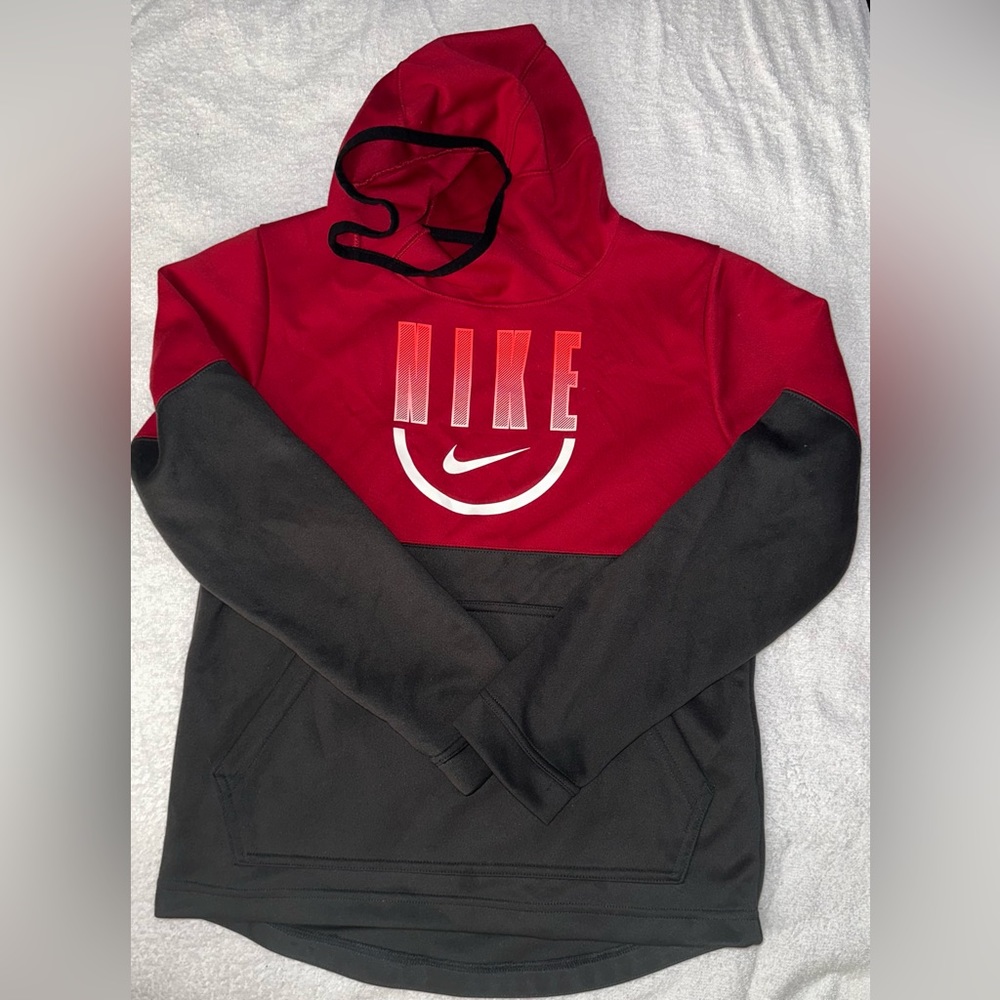 EUC Boys Nike Dry Fit Hoodie Pullover Sweatshirt Size Large Burgundy & Gray